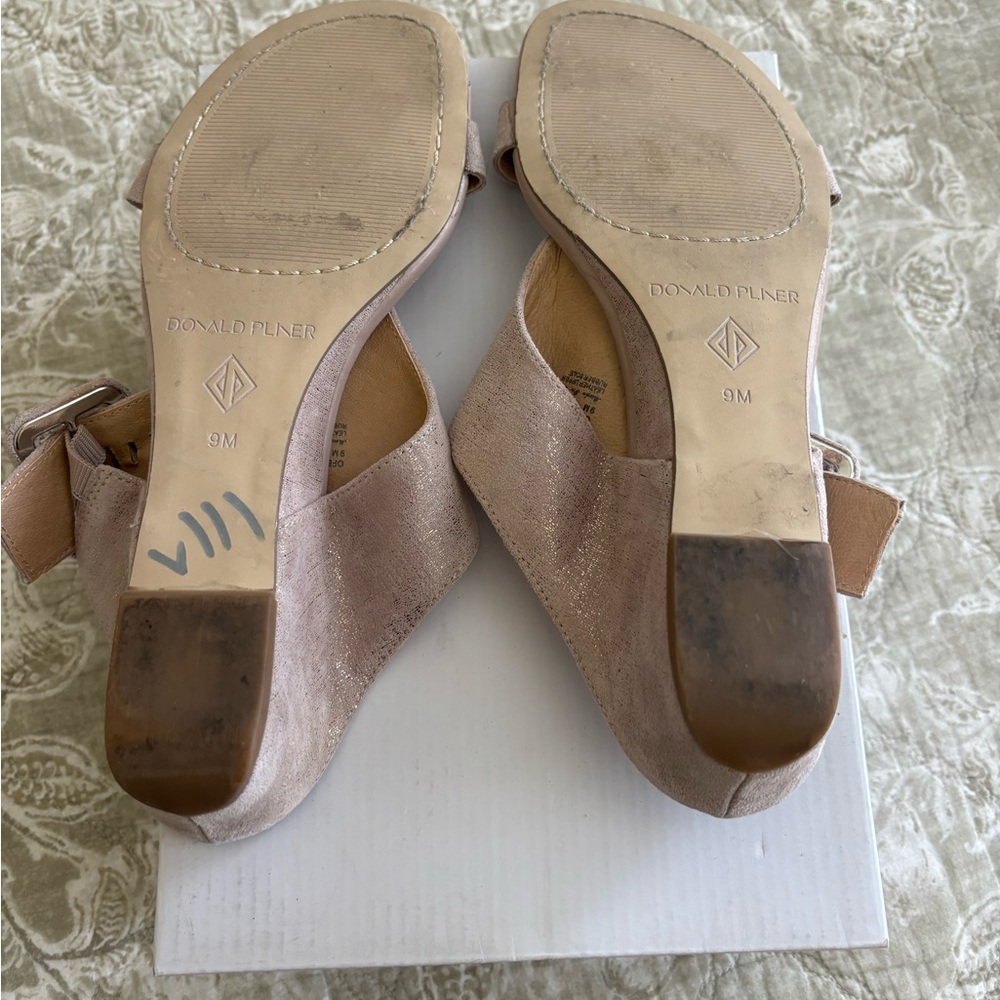 Donald J. Pliner Vine Wedge Sandals~9 - Picture 6 of 7